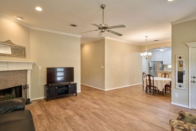 11359 Burning Tree Drive, Montgomery, TX 77356