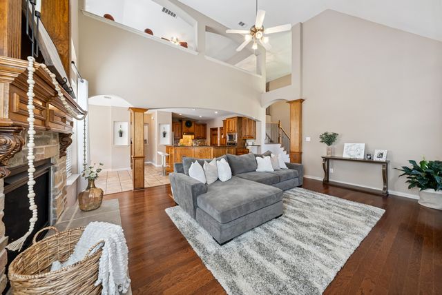 2018 Spring Creek Drive, Midlothian, TX 76065