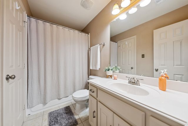 2018 Spring Creek Drive, Midlothian, TX 76065