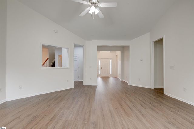 467 N Sweetwater Hills Drive, Moore, SC 29369