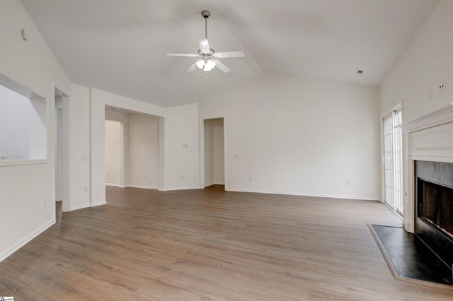 467 N Sweetwater Hills Drive, Moore, SC 29369