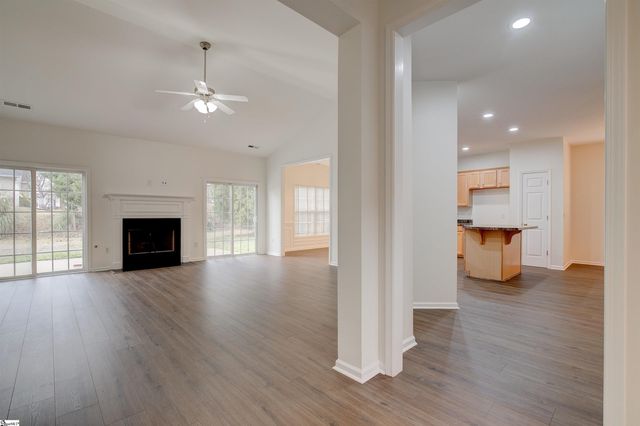 467 N Sweetwater Hills Drive, Moore, SC 29369