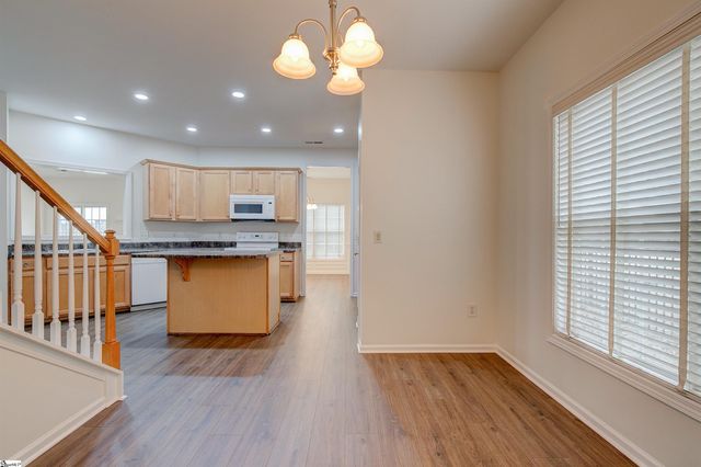 467 N Sweetwater Hills Drive, Moore, SC 29369