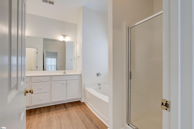 467 N Sweetwater Hills Drive, Moore, SC 29369