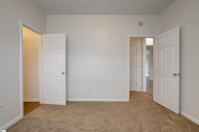 467 N Sweetwater Hills Drive, Moore, SC 29369