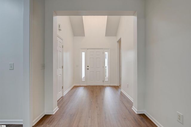 467 N Sweetwater Hills Drive, Moore, SC 29369