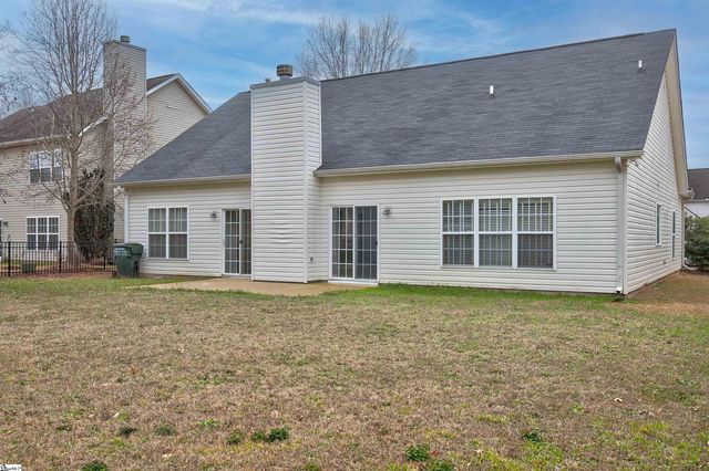 467 N Sweetwater Hills Drive, Moore, SC 29369