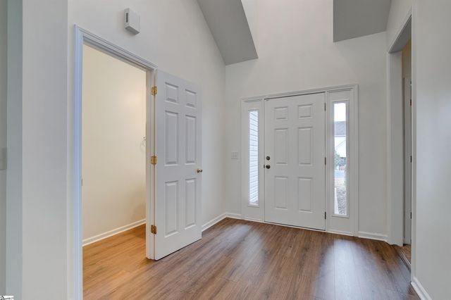 467 N Sweetwater Hills Drive, Moore, SC 29369