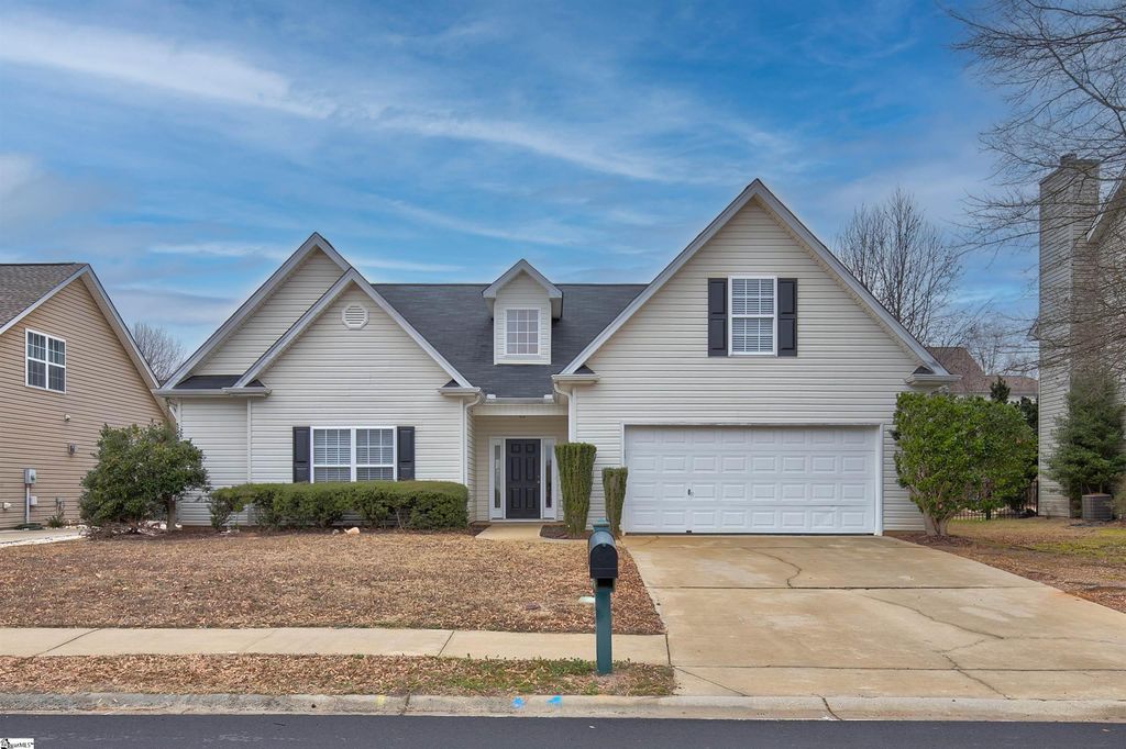 467 N Sweetwater Hills Drive, Moore, SC 29369