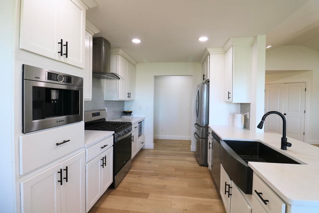 1354 Napper Road, Billings, MO 65610