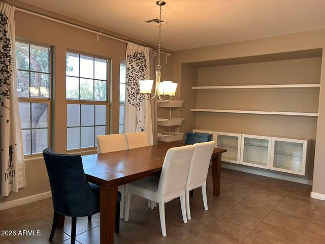 1965 W GRAND CANYON Drive, Chandler, AZ 85248