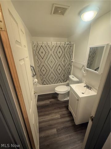 56 E Mapledale Avenue, Akron, OH 44301