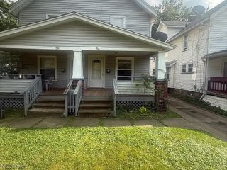 56 E Mapledale Avenue, Akron, OH 44301