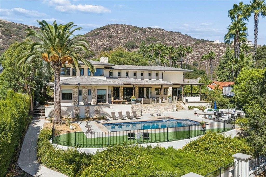 38144 Silver Fox Court, Murrieta, CA 92562 — exterior