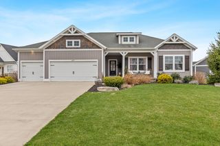6317 Eaglewood Drive, Blendon Twp, MI 49426