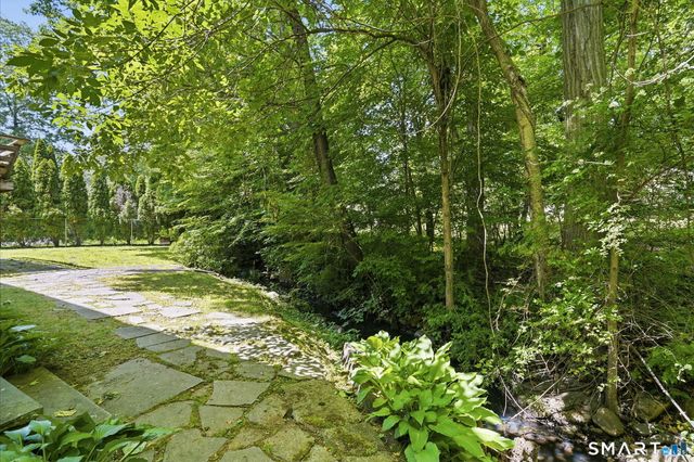 87 White Birch Lane, Stamford, CT 06905