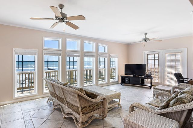 621 E Arctic Avenue, Folly Beach, SC 29439