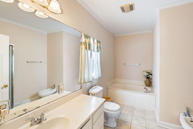 621 E Arctic Avenue, Folly Beach, SC 29439