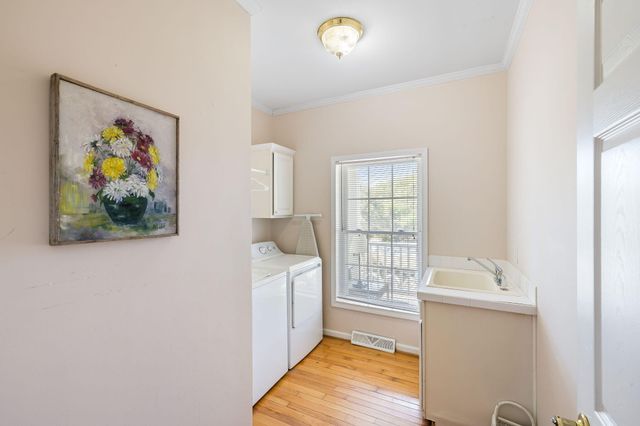621 E Arctic Avenue, Folly Beach, SC 29439