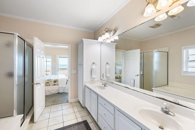621 E Arctic Avenue, Folly Beach, SC 29439