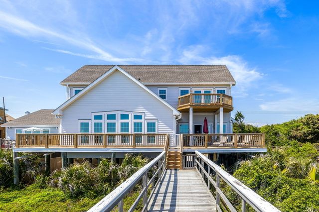 621 E Arctic Avenue, Folly Beach, SC 29439