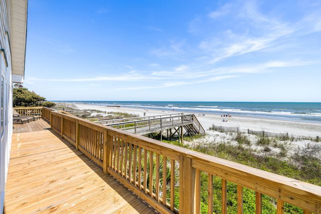 621 E Arctic Avenue, Folly Beach, SC 29439