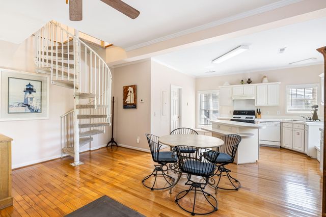 621 E Arctic Avenue, Folly Beach, SC 29439
