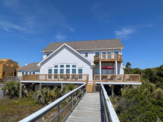 621 E Arctic Avenue, Folly Beach, SC 29439