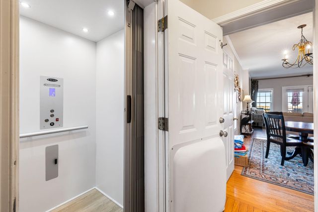 621 E Arctic Avenue, Folly Beach, SC 29439