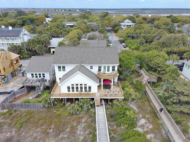 621 E Arctic Avenue, Folly Beach, SC 29439