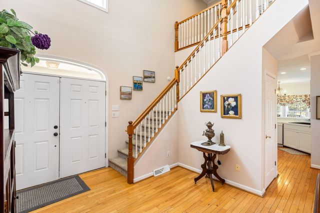 621 E Arctic Avenue, Folly Beach, SC 29439