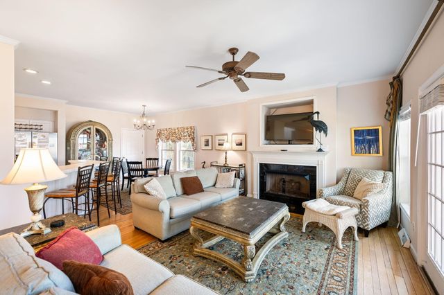 621 E Arctic Avenue, Folly Beach, SC 29439