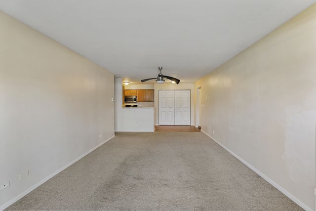 764 N Gary Avenue 110, Carol Stream, IL 60188