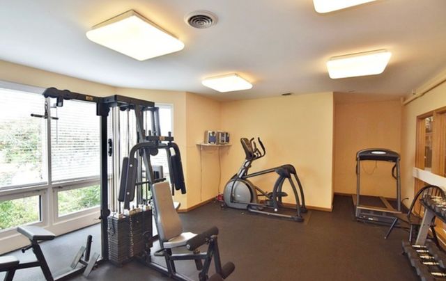 764 N Gary Avenue 110, Carol Stream, IL 60188