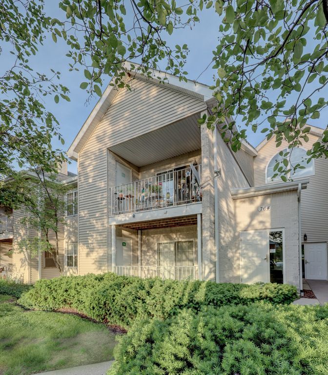 764 N Gary Avenue 110, Carol Stream, IL 60188