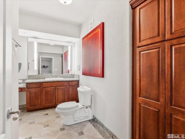 200 W 2nd 1104, Reno, NV 89501