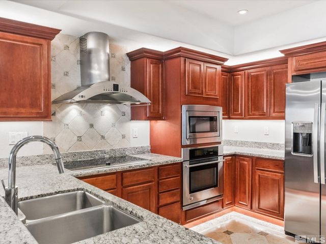 200 W 2nd 1104, Reno, NV 89501