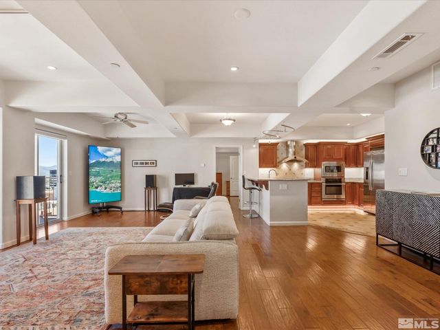 200 W 2nd 1104, Reno, NV 89501