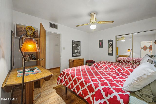 1132 E FLYNN Lane, Phoenix, AZ 85014