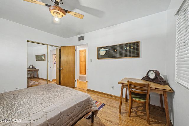 1132 E FLYNN Lane, Phoenix, AZ 85014