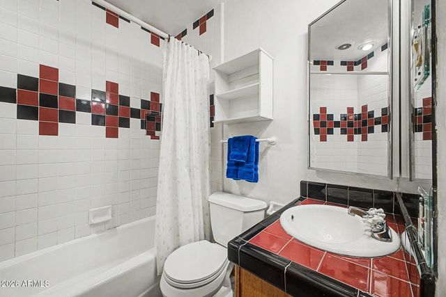 1132 E FLYNN Lane, Phoenix, AZ 85014