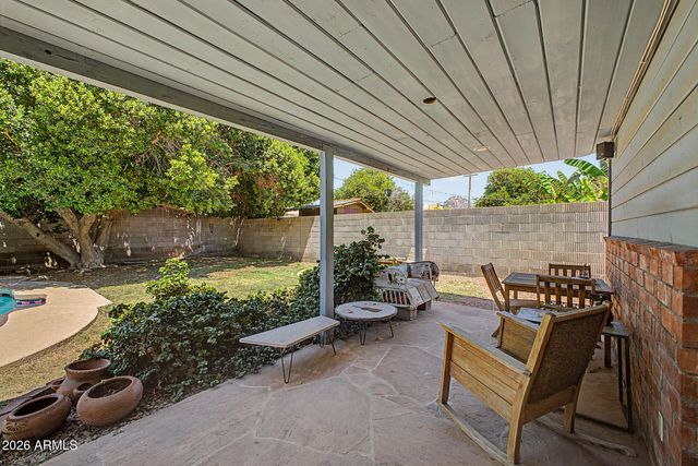 1132 E FLYNN Lane, Phoenix, AZ 85014