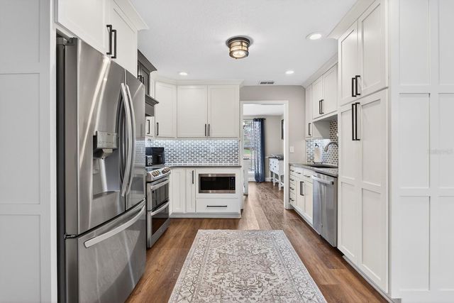 5834 COVEVIEW DRIVE E, Lakeland, FL 33813