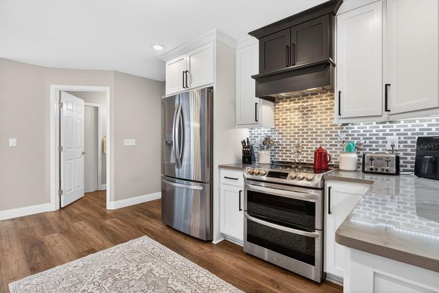 5834 COVEVIEW DRIVE E, Lakeland, FL 33813