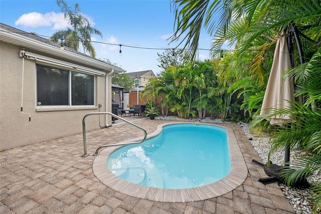 12645 PINEFOREST WAY E, Largo, FL 33773