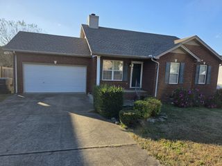 1811 Lucille Ln, Murfreesboro, TN 37129