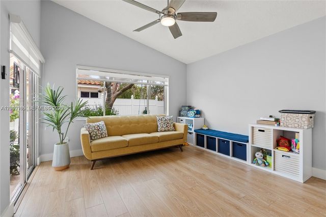 17851 NW 19th St 17851, Pembroke Pines, FL 33029