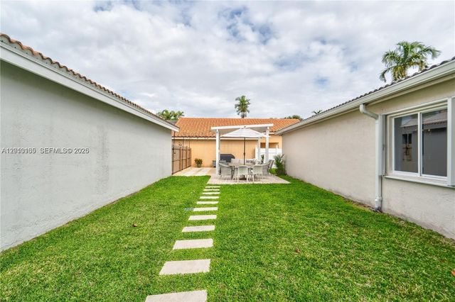 17851 NW 19th St 17851, Pembroke Pines, FL 33029