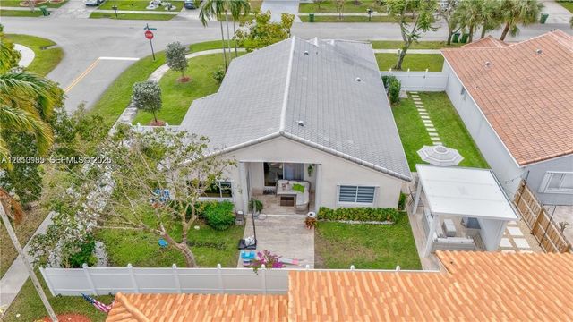 17851 NW 19th St 17851, Pembroke Pines, FL 33029