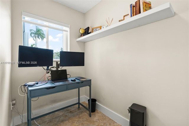 17851 NW 19th St 17851, Pembroke Pines, FL 33029